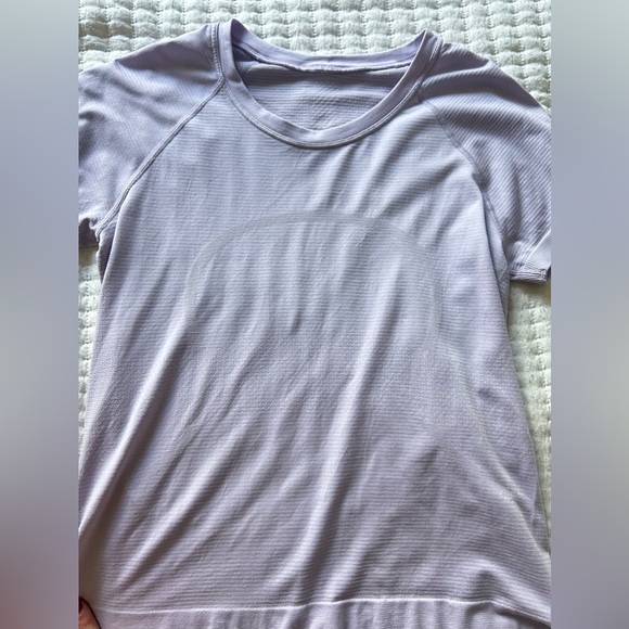 Lululemon swiftly tee race length! - Picture 3 of 3
